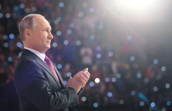 "Единая Россия" поддержит Путина на выборах