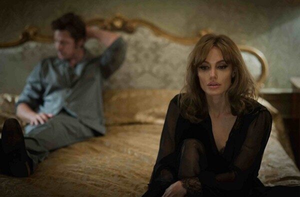 Известная артистка Анджелина Джоли оказалась на грани анорексии