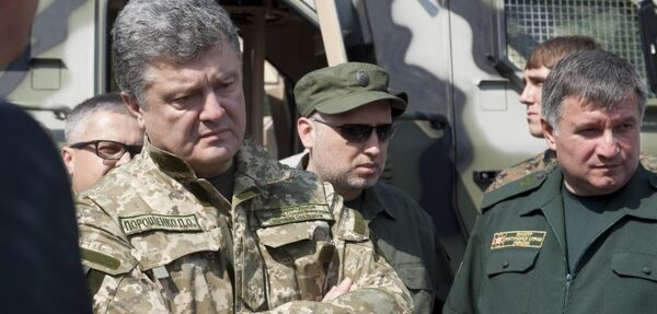 Прокуратура хочет допросить Порошенко, Авакова и Турчинова по делу о госизмене Януковича