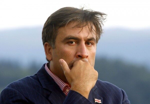 Саакашвили прибыл к заблокированному зданию NewsOne