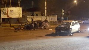 В страшном ночном ДТП в Симферополе пострадали четверо