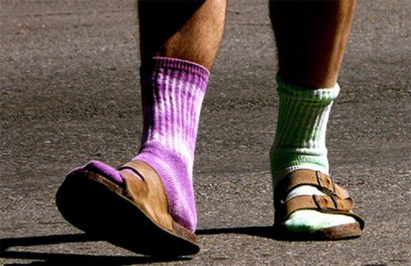Житель Ессентуков предложил новаторский способ решения проблемы «беспарных носков»