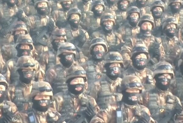Лидер Китая призвал армию готовиться к войне