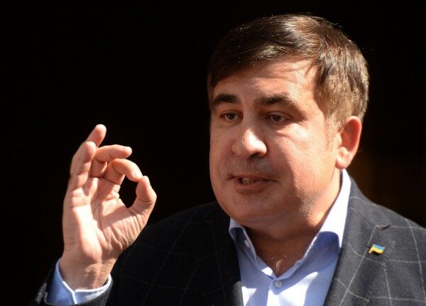 Саакашвили суд назначил ночной домашний арест