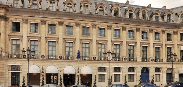 В Париже из отеля Ritz украли ювелирных изделий на 4 млн евро