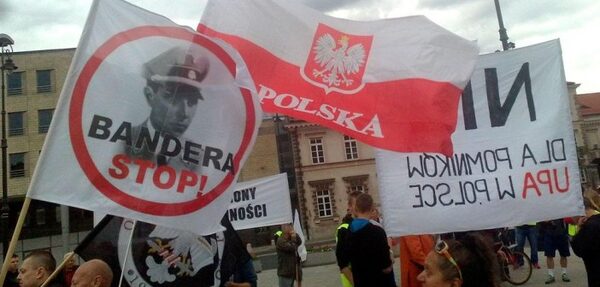 Вятрович: Польша может затребовать экстрадиции за слова о Бандере