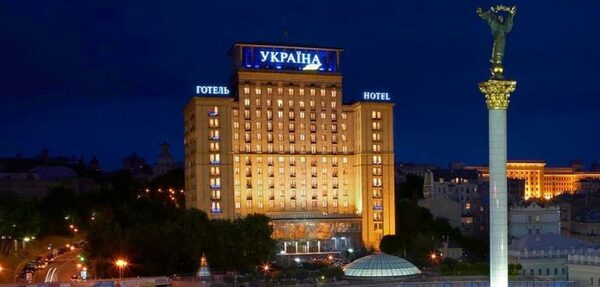 ГПУ: альпинисты изъяли пули в стенах гостиницы «Украина»