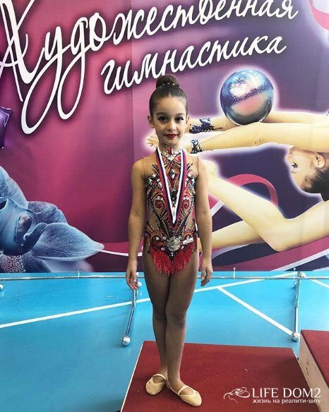 Ксения Бородина рассказала об успехах ее старшей дочери в гимнастике