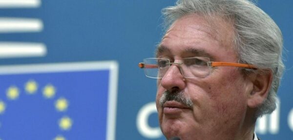 Министр, которого Сийярто назвал идиотом, заявил об угрозе членства Венгрии в ЕС