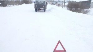 На трассе в Кировской области УАЗ насмерть сбил 54-летнюю женщину