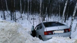 На трассе в Сыктывдинском районе пьяный водитель протаранил в столб