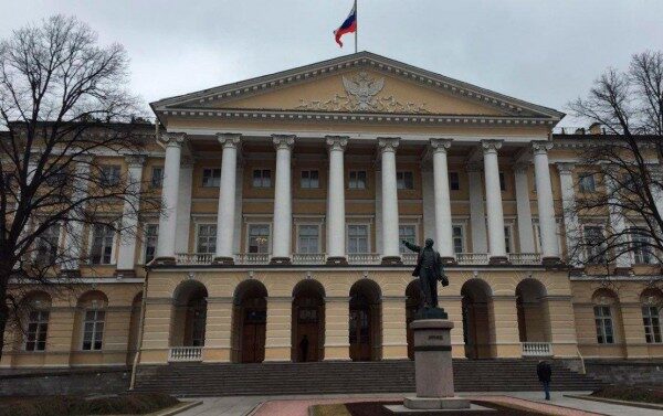 Переезд в "Невскую ратушу" обойдется на 20 млрд рублей дороже
