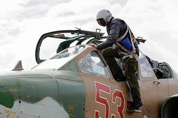 «Русские не сдаются»: Политолог прокомментировал гибель пилота Су-25