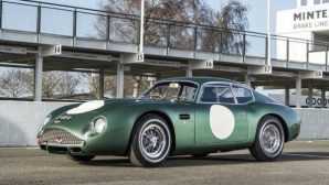 Самый ценный британский спорткар Aston Martin DB4GT выставят на торги