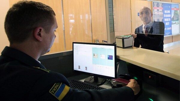 Украина будет продавать электронную визу за 65 долларов
