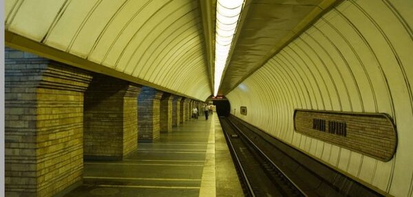В Киеве закрыли 6 станций метро из-за сообщения о минировании