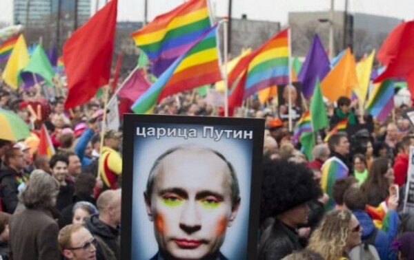 В Сантк-Пете6рбурге планируют провести гей-парад в поддержку Путина