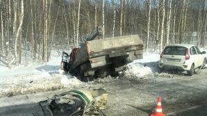 На трассе Северодвинск-Архангельск в ДТП угодили инкассаторы, большегруз и легковушка