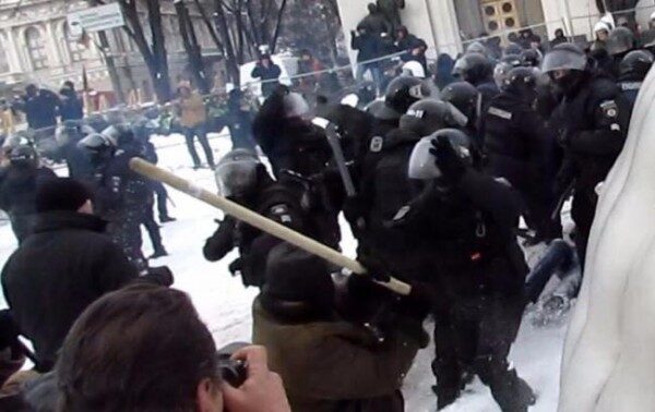 Однопартийцы Саакашвили сообщили причины демонтажа палаточного городка в Киеве