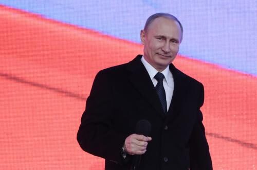 Путин собирается решать проблемы внешней политики "с любовью"