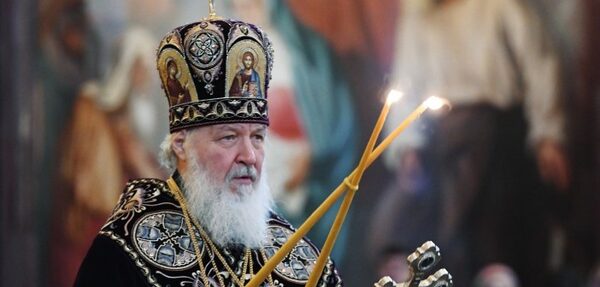 Вице-премьер Болгарии назвал патриарха Кирилла «сигаретным митрополитом»