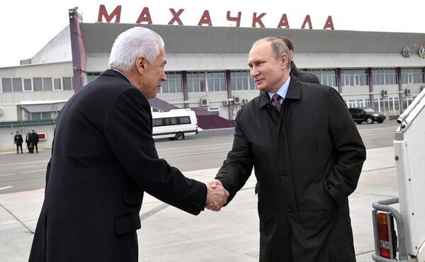 Владимир Путин прибыл в Дагестан