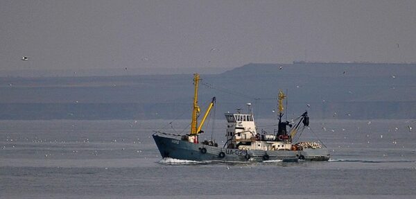 Адвокат: Пограничники увезли капитана арестованного траулера «Норд»