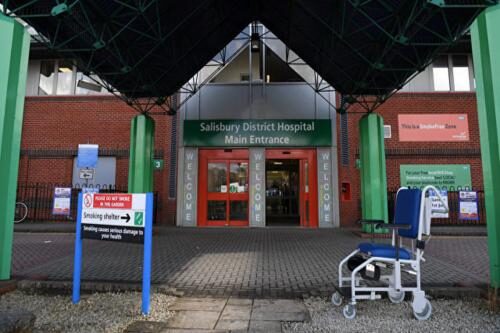 Больница в Солсбери не подтвердила информацию об отравлении Скрипалей «Новичком»