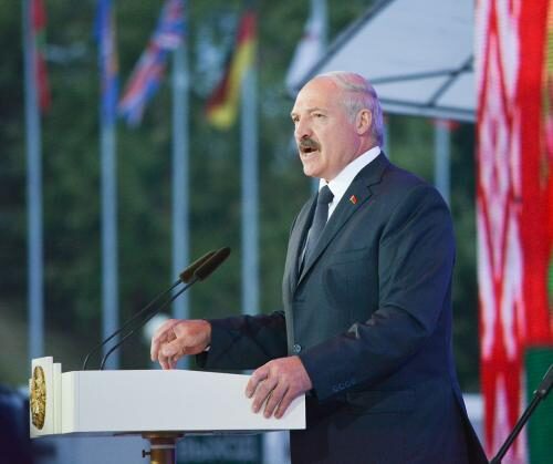 По словам Лукашенко, РФ устраивает продуктовые баталии