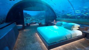 На Мальдивах осенью откроется вилла с подводным этажом и акулами?