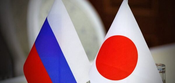 Ушаков назвал условия подписания мирного договора РФ с Японией