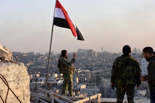 Жители освобождённого города в Сирии массово вступают в армию