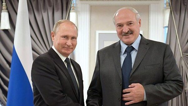 Владимир Путин пошутил относительно АЭС в Белоруссии