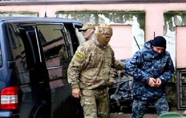 В Крыму 12 украинских моряков взяты под стражу по решению суда