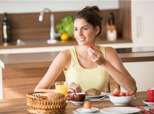 Ешь и худей: завтрак, который выводит токсины и сжигает до 5 кг жира в месяц