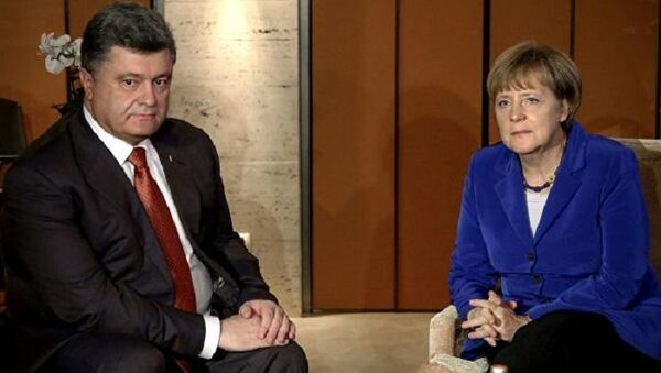 Меркель и Порошенко обсудили ввод миротворцев в Донбасс
