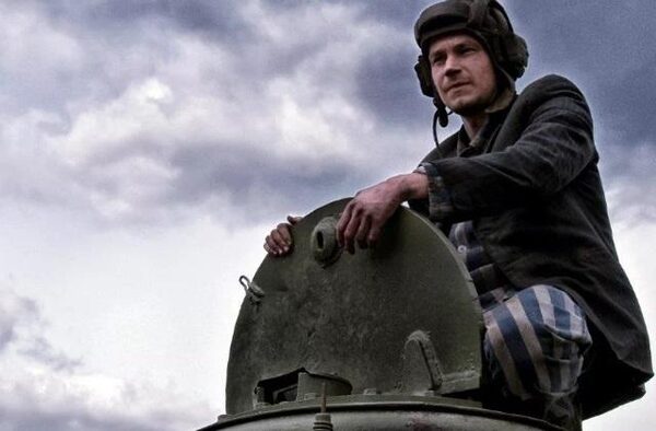 "Т-34" вырвался в лидеры российского кинопроката