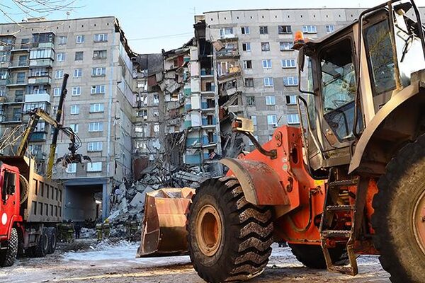 В Магнитогорске на месте ЧП приостановили разбор завалов