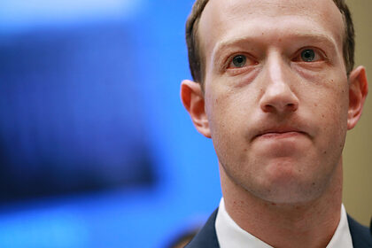 Цукерберг потерял миллиарды долларов после разочарования в Facebook