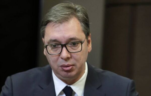 Президент Сербии обсудил с силовиками ухудшение обстановки в регионе