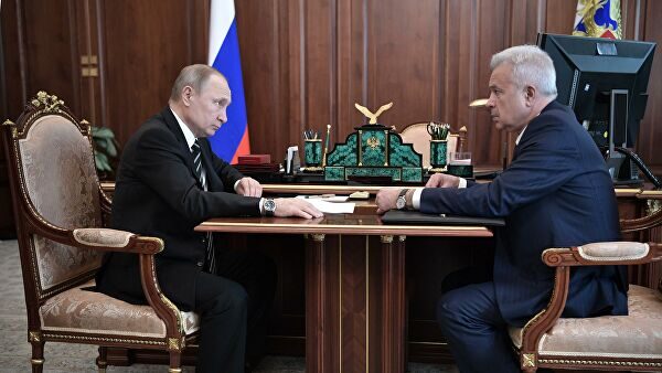 Путин во вторник встретится с главой "Лукойла" Алекперовым