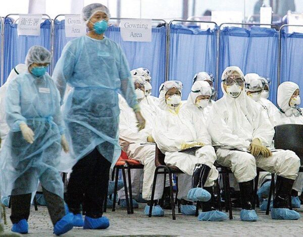 В Китае число погибших от коронавируса увеличилось до 106 человек