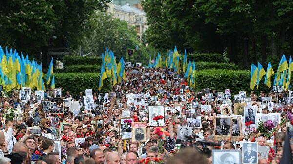 Депутат прокомментировал решение Украины не отмечать День Победы