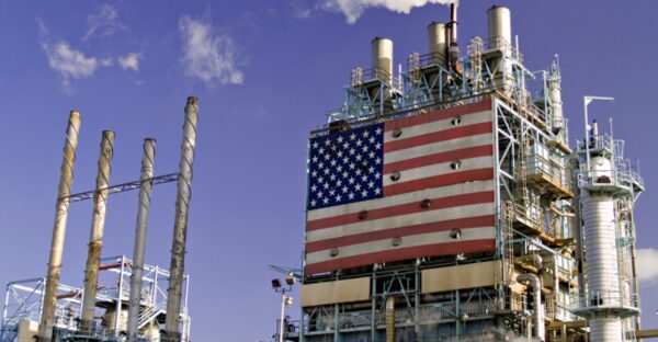 «Для США выгодно импортировать российскую нефть, а свою — экспортировать»