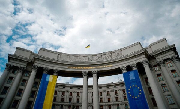 Киев отверг «12 шагов» к урегулированию ситуации на Донбассе