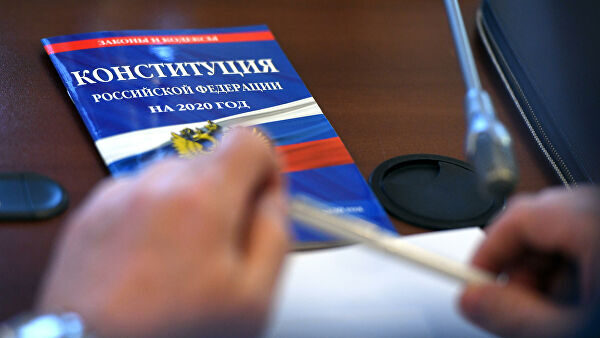 Крашенинников назвал сроки работы над поправками к Конституции