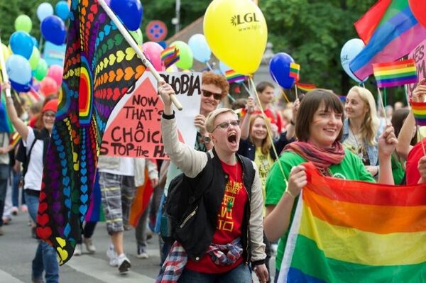 Латвию признали самой недружественной к секс-меньшинствам страной ЕС