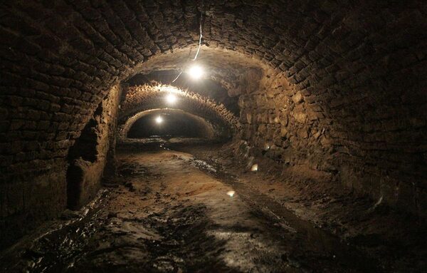 Предназначение древних тоннелей, растянувшихся под всей Европой, не могут объяснить ученые