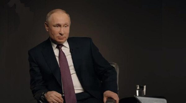 Путин попросил оппозицию показать позитивную программу развития страны