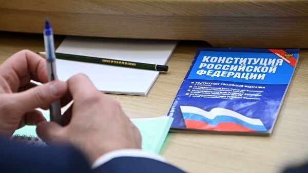 Путин поручил ЦИК организовать голосование по Конституции